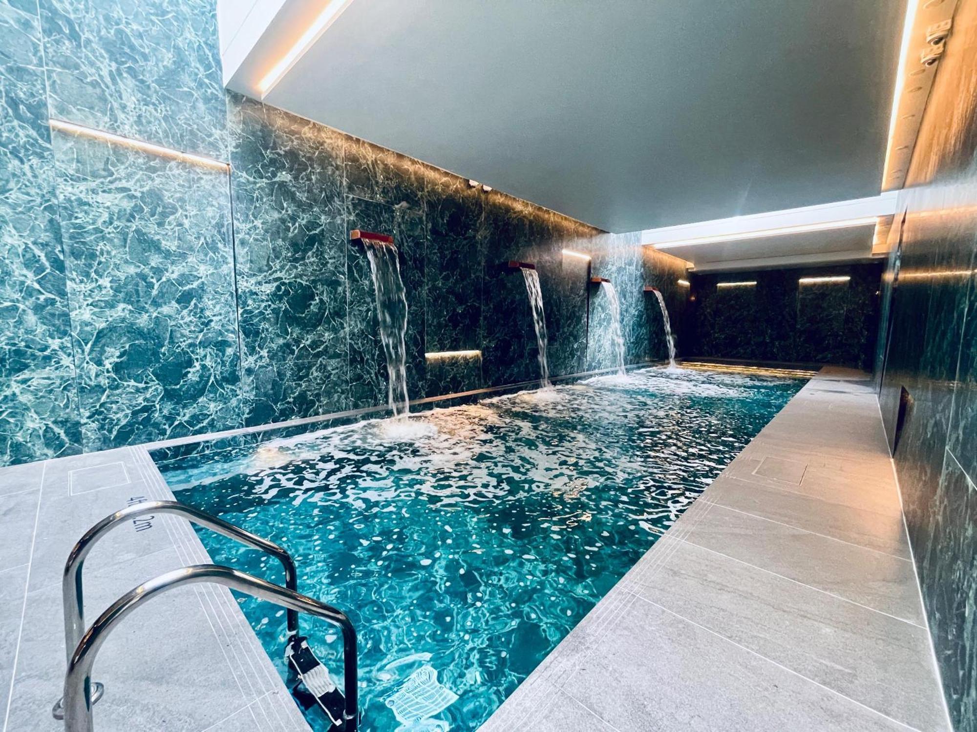 Отель Citadines Connect Cecil Georgetown Penang Экстерьер фото